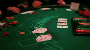 Live casino dengan dealer langsung dan berbagai permainan kartu tersedia di platform citawin